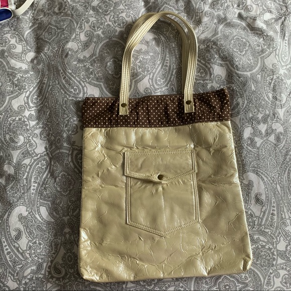 3 for $15 E.G.G. Cream Tote - Picture 2 of 7